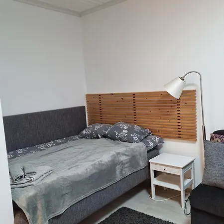 Kompakti Yksioe Numero 3 Pienkerrostalossa * Pori