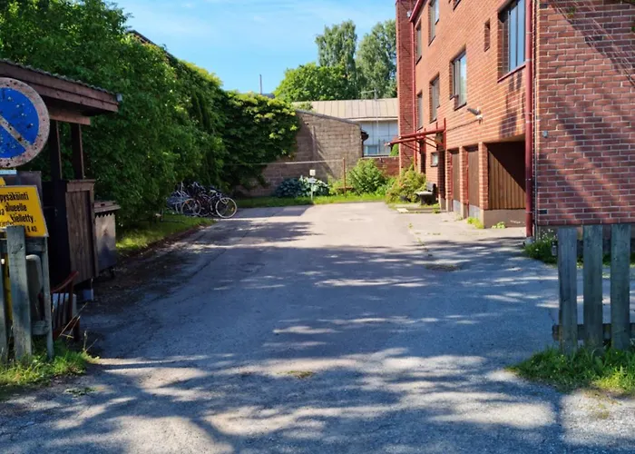 Kompakti Yksioe Numero 3 Pienkerrostalossa * Пори