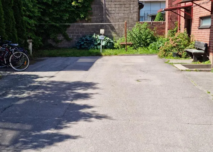 Kompakti Yksioe Numero 3 Pienkerrostalossa Пори